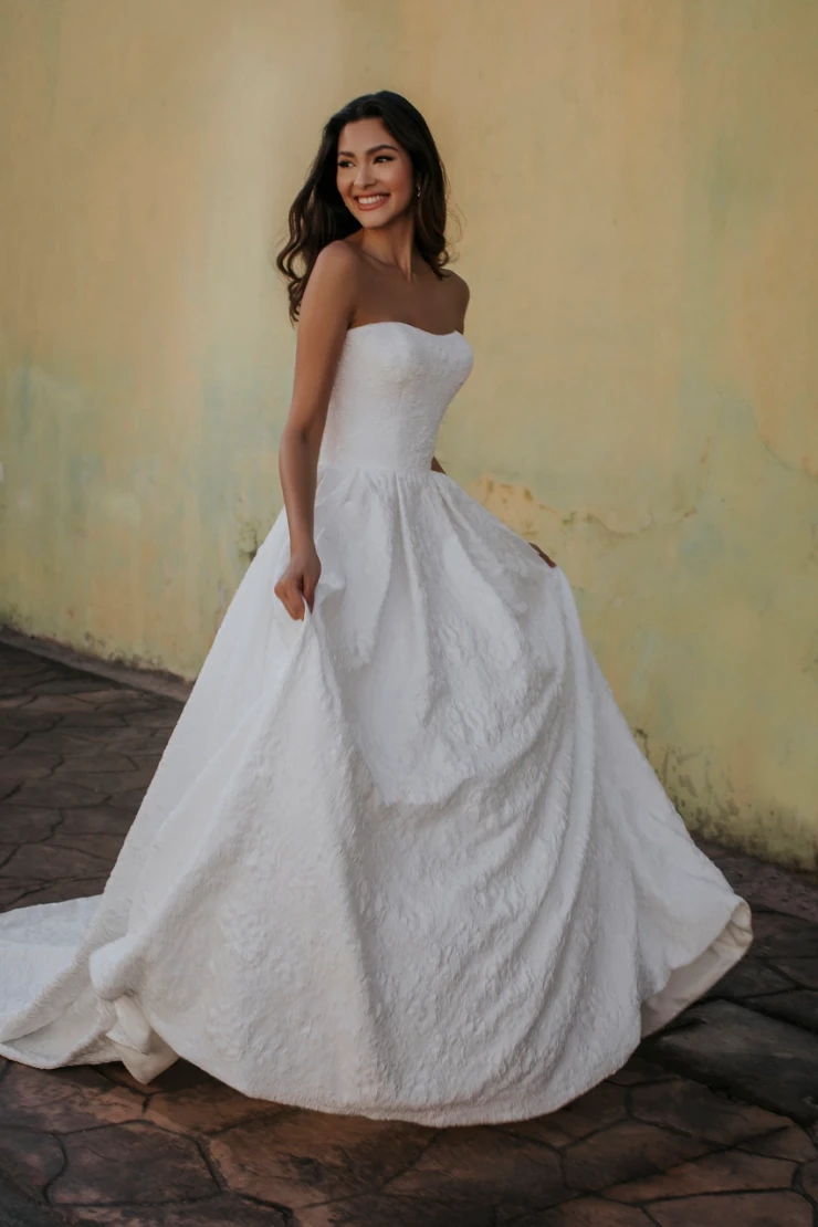 Abella Oxford Style #E354 #0 default Ivory picture