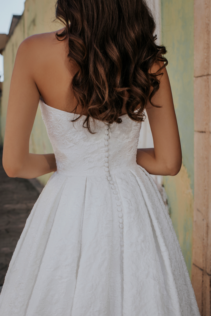 Abella Oxford Style #E354 #6 Ivory picture