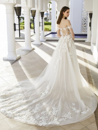 Blue by Enzoani Royce #1 Ivory/Nude thumbnail