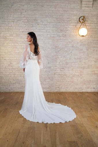 Stella York 7675 #8 (PI-PL) Pure Ivory Gown w Porcelain Tulle Plunge thumbnail