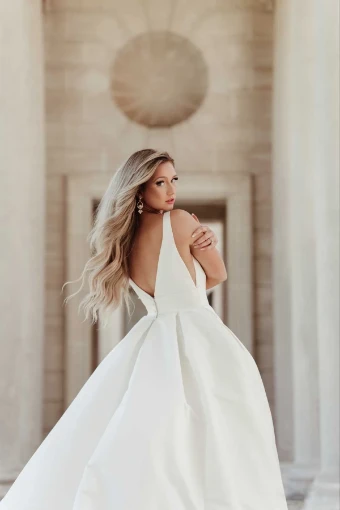 Stella York 7755 #7 (IV-PL) Ivory Gown w Porcelain Tulle Side Plunge thumbnail