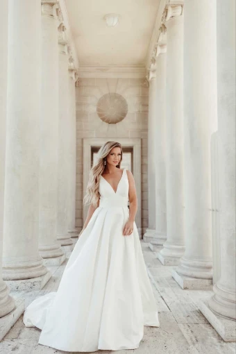 Stella York 7755 #4 (IV-PL) Ivory Gown w Porcelain Tulle Side Plunge thumbnail