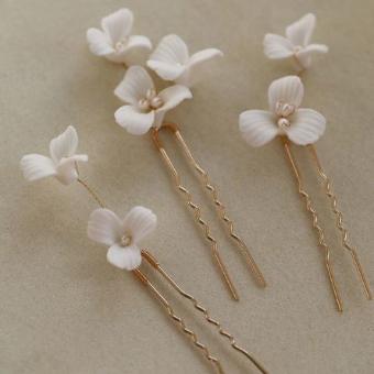Sarah Grace Handmade Ceramic Flower Freshwater Pearls Hair Pin Set - Sarah Grace #2 default Silver thumbnail