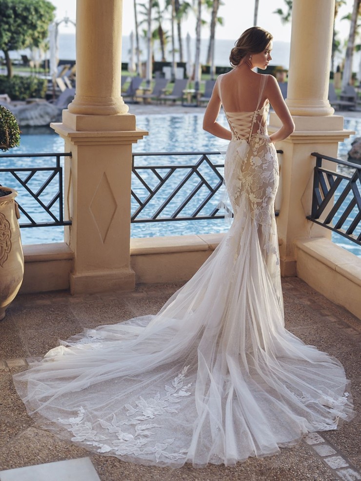 Blue by Enzoani Sloane #1 Ivory/Nude picture