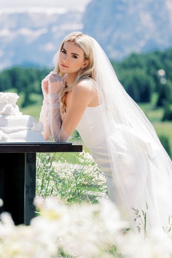 Wtoo Lourdes Style #10213 #3 Ivory thumbnail