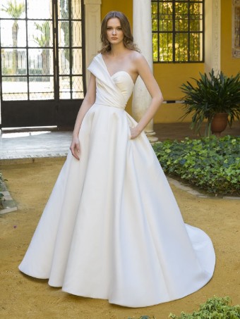 Blue by Enzoani Peggy #0 default Ivory/Nude thumbnail