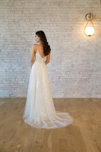 Stella York 7447 #1 (IVIV-PL) Ivory Lace & Tulle ov Ivory Gown w Porcelain Tulle Plunge thumbnail