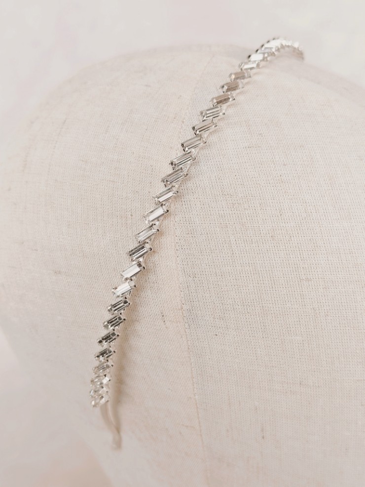 Brides & Hairpins Ankara Crown #1 Silver picture