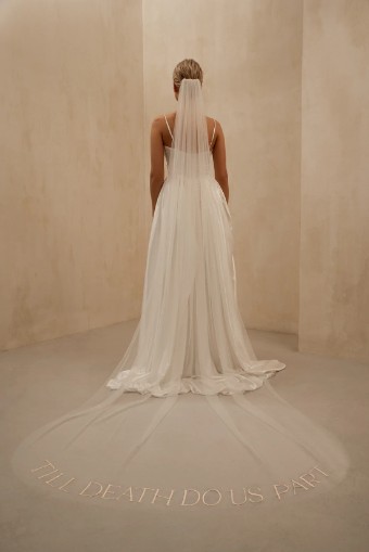 Heirloom Bridal Company V012 #0 default Ivory thumbnail
