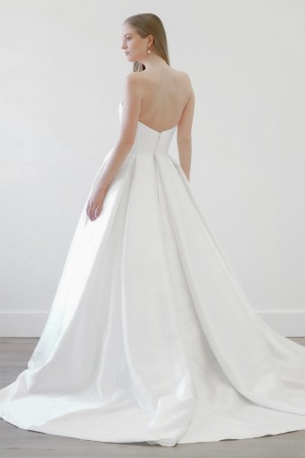 Wtoo Nella with Bow Style #11259 #3 Ivory thumbnail