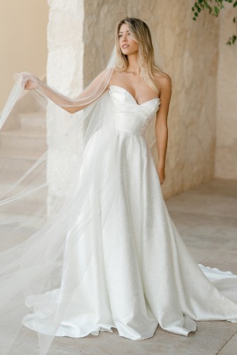 Wtoo Arley Style #11249 #0 default Ivory thumbnail