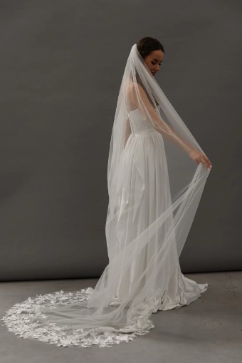 Heirloom Bridal Company V018 #0 default Ivory thumbnail