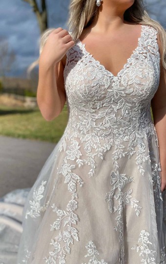 Stella York Dress #5 Ivory/Moscato thumbnail