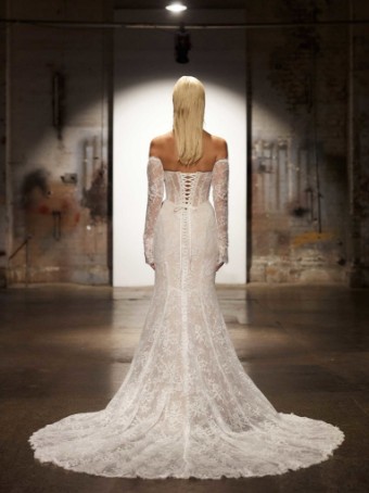 Evie Young Roxanne $2 default Ivory/Mocha thumbnail