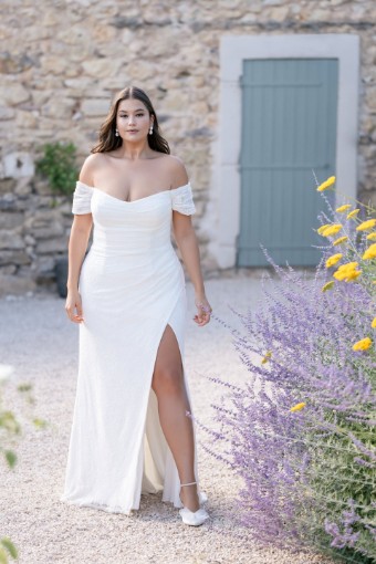 Allure Bridals W526 #0 default Ivory thumbnail