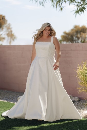 Stella York SY8217 $2 Ivory thumbnail