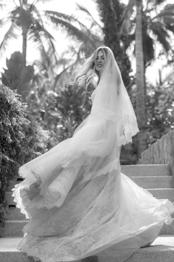 Locket Pendant Style #15137 #3 IVORY/OFF-WHITE thumbnail