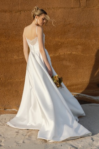 Locket Emira Style #15231 #2 Ivory thumbnail