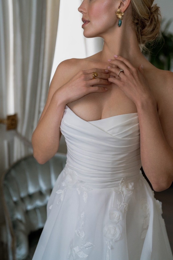 Locket Gabby Style #14805 #2 default Ivory picture