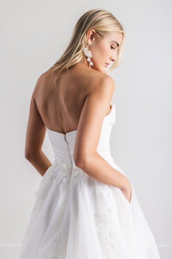 Locket Gabby Style #14805 $9 Ivory thumbnail