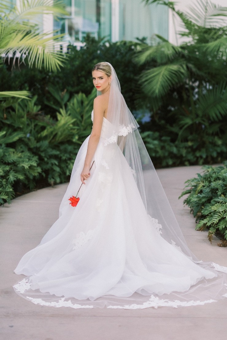 Locket Fortune Style #12727 #2 default Ivory picture