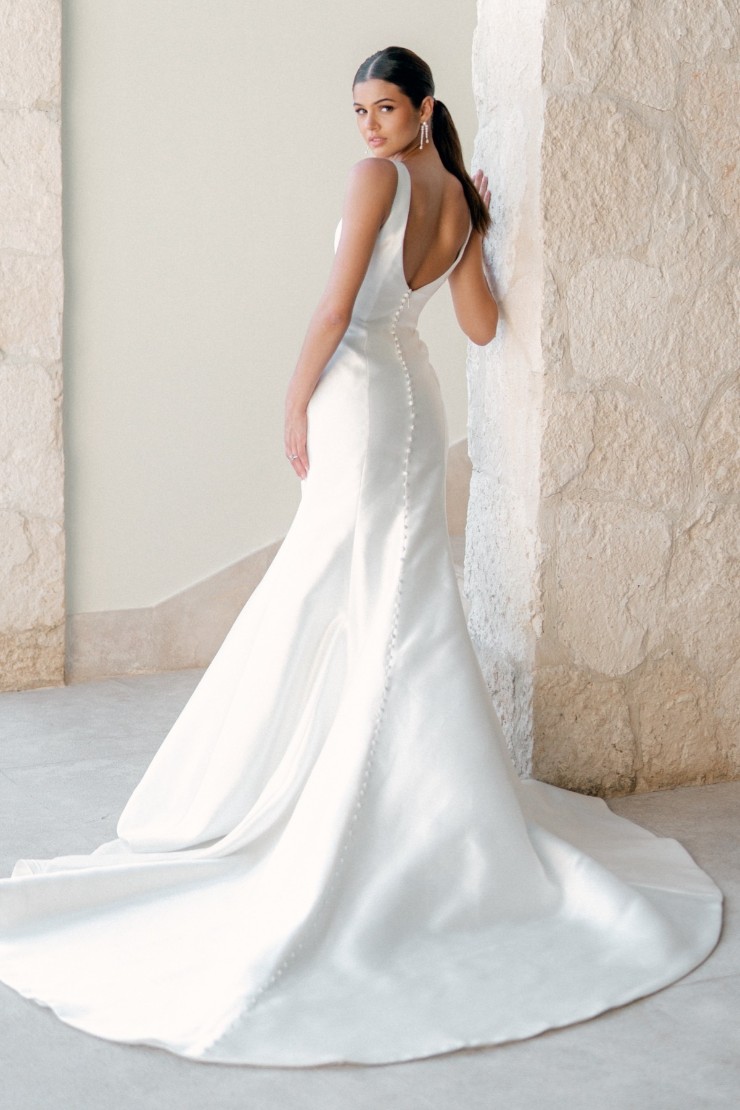 Locket Hannah with Bow Style #11260 #1 default Ivory picture