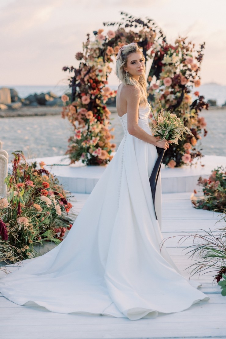 Locket Clarissa Style #10221 #1 default Ivory picture