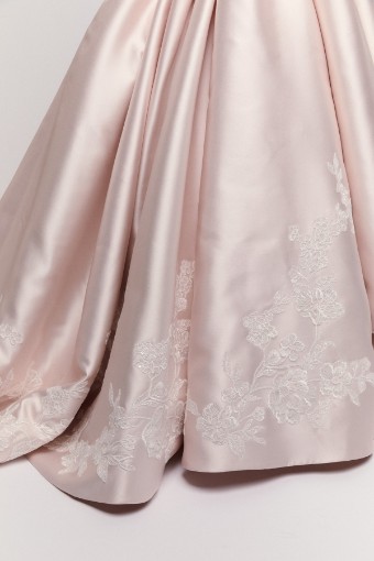 Locket 16230 - Locket by Watters Style #16230 - Locket by Watters $4 default Ivory thumbnail