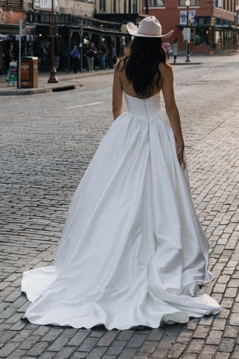Locket Fern Style #16235 $2 Ivory thumbnail