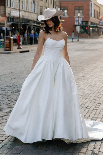 Locket Fern Style #16235 $1 Ivory thumbnail