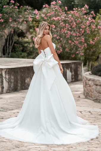 Allure Bridals A1311 $1 Ivory thumbnail
