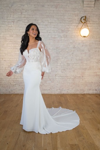Stella York 7675 $8 (PI-PL) Pure Ivory Gown w Porcelain Tulle Plunge thumbnail