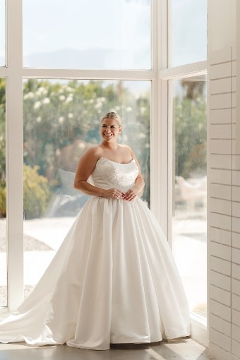 Stella York SY8239 $3 Ivory thumbnail